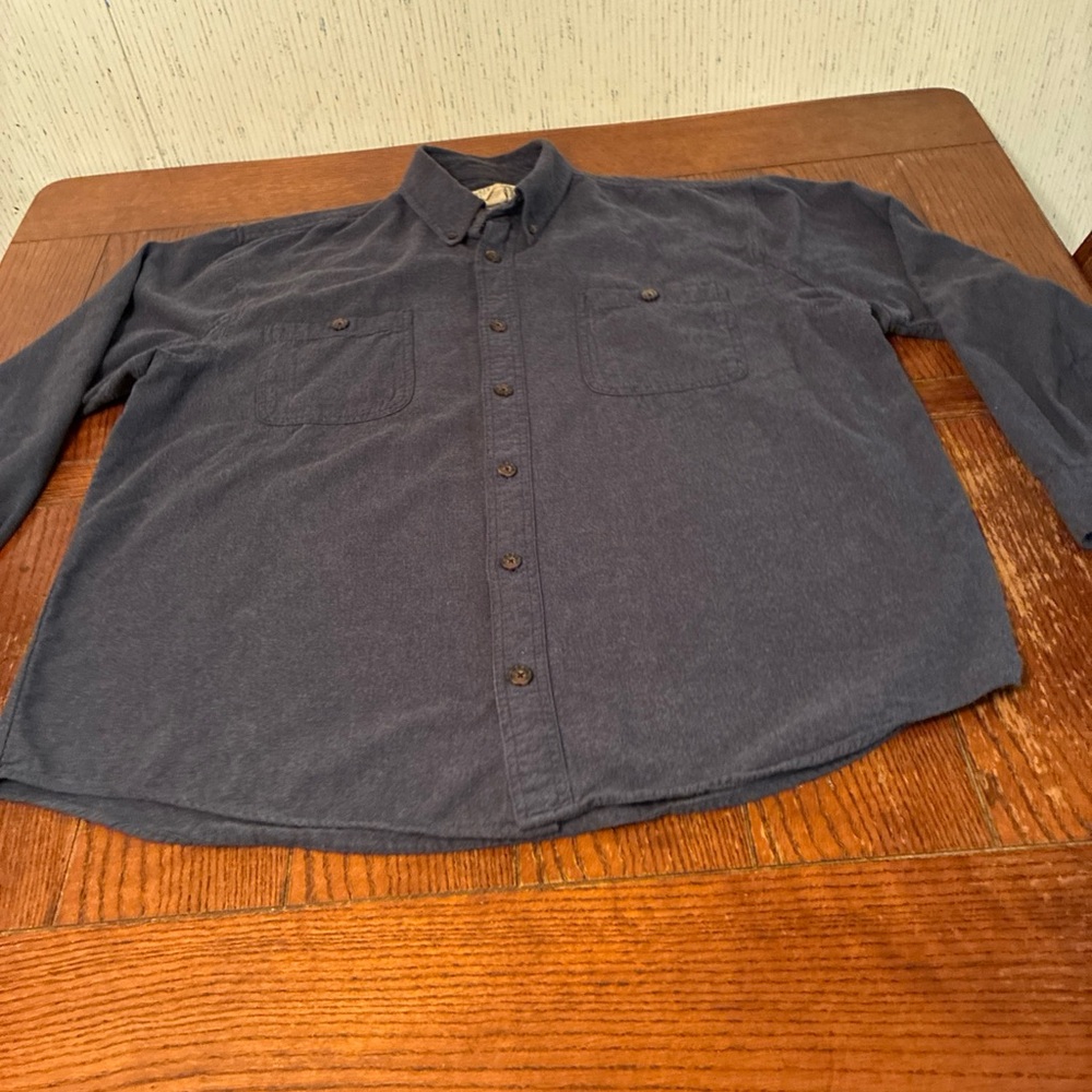 Duluth Trading Co. Gray Flannel Men's XL Button Down Work Shirt Long Sleeve